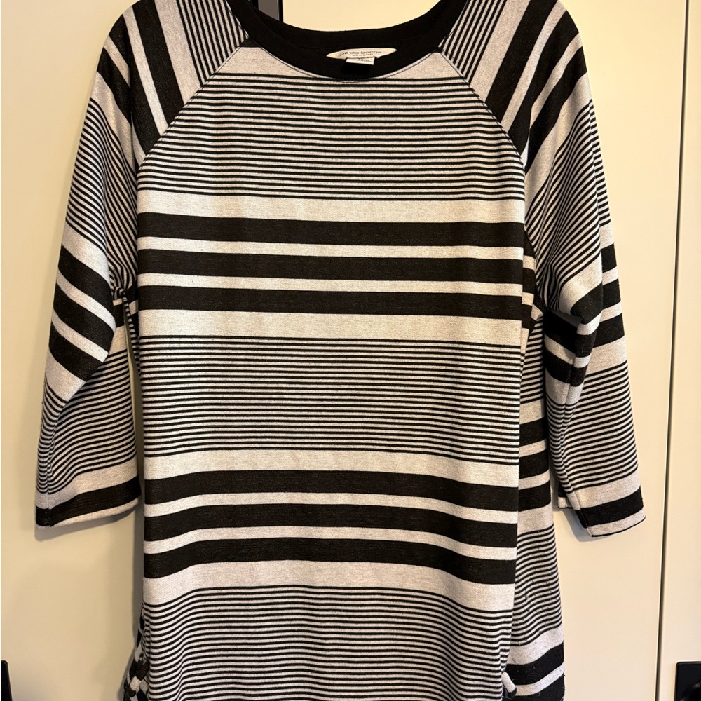 Liz Claiborne Black and White Striped Tunic Top